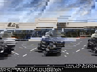 New 2025 Cadillac Lyriq Luxury