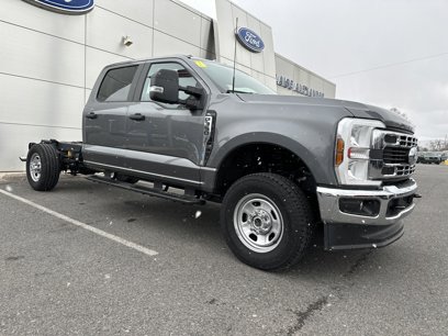 New 2024 Ford F350 XL w/ XL Chrome Package