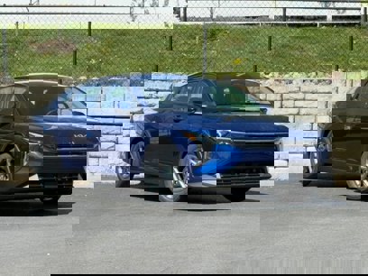 New 2025 Kia K4 LXS
