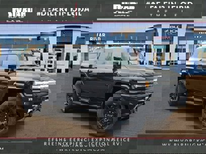New 2025 GMC Hummer EV 2X w/ LPO, Dark Essentials Package