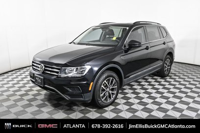 Used 2020 Volkswagen Tiguan SE w/ Panoramic Sunroof Package