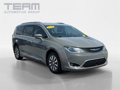 Used 2020 Chrysler Pacifica Touring-L Plus w/ Advanced Safetytec Group