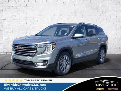 Used 2024 GMC Terrain SLT w/ LPO, Floor Liner Package