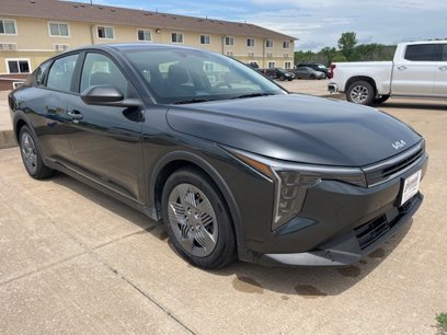 Used 2025 Kia K4 LX