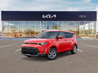 New 2025 Kia Soul LX