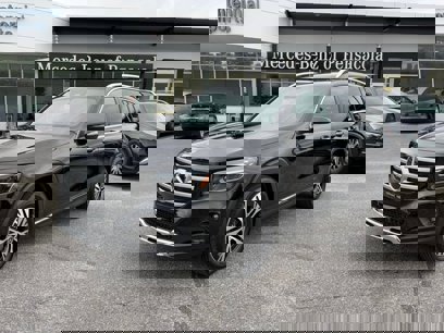 New 2025 Mercedes-Benz GLB 250