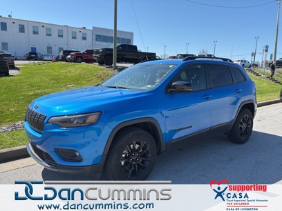 Used 2023 Jeep Cherokee Altitude Lux