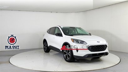 Used 2022 Ford Escape SE w/ SE Sport Appearance Package