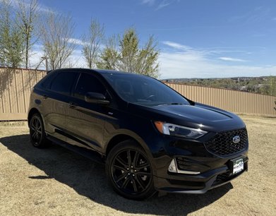 Certified 2022 Ford Edge ST-Line w/ Class II Trailer Tow Package