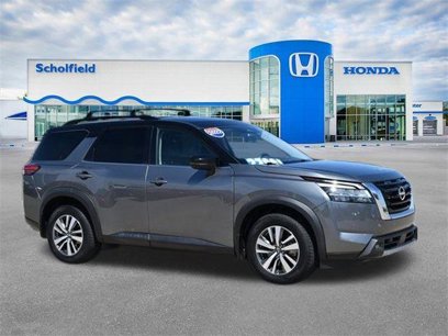 Used 2022 Nissan Pathfinder SL