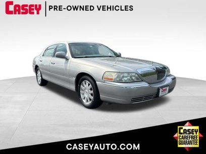 Used 2006 Lincoln Town Car Signature Limited