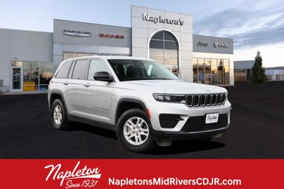 Used 2024 Jeep Grand Cherokee Laredo