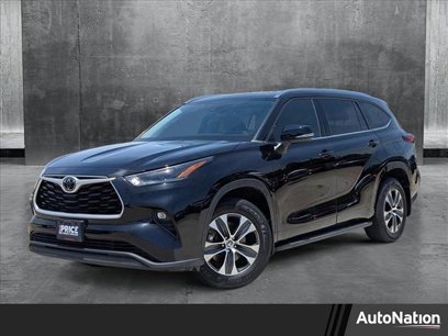 Used 2021 Toyota Highlander XLE