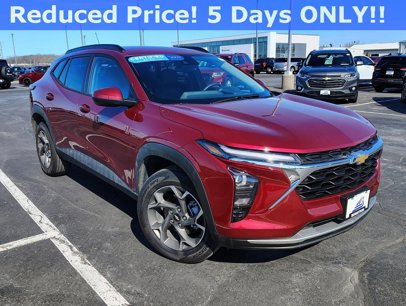 Certified 2025 Chevrolet Trax LT w/ Driver Confidence Package