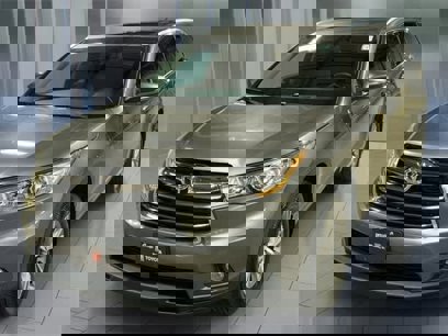 Used 2015 Toyota Highlander XLE