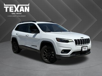 Used 2023 Jeep Cherokee Altitude Lux