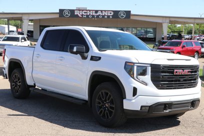 New 2025 GMC Sierra 1500 Elevation w/ Elevation Premium Package