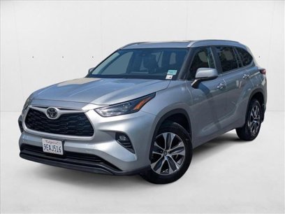 Used 2023 Toyota Highlander XLE