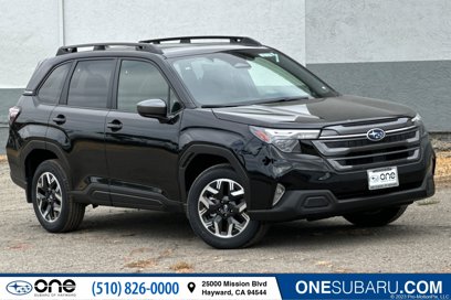 Used 2025 Subaru Forester Premium w/ Convenience Package #1