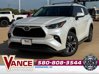 Used 2022 Toyota Highlander XLE