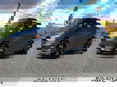 Used 2016 Ford Focus SE w/ SE Sport Package