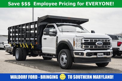 New 2025 Ford F550 4x4 Regular Cab Super Duty w/ XL Chrome Package
