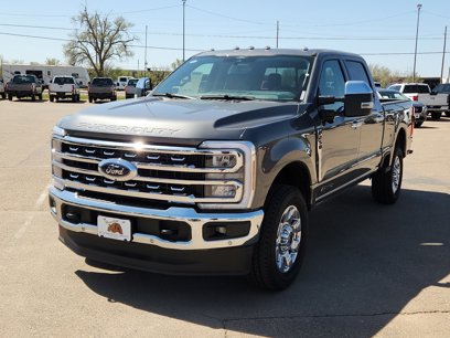 New 2025 Ford F250 Lariat w/ Lariat Ultimate Package