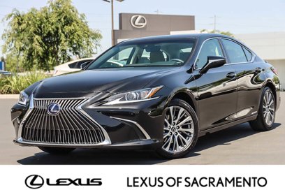 Used 2021 Lexus ES 300h w/ Premium Package