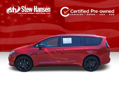 Used 2025 Chrysler Pacifica Limited