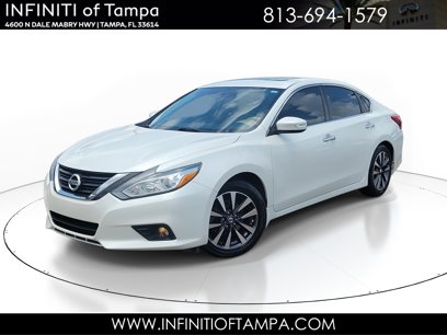 Used 2016 Nissan Altima 2.5 SL w/ 2.5 Technology Package