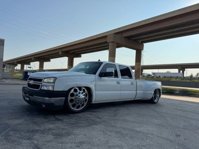Used 2006 Chevrolet Silverado 2500 LT w/ Heavy-Duty Power Package