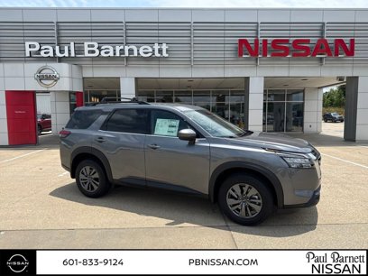 New 2025 Nissan Pathfinder SV