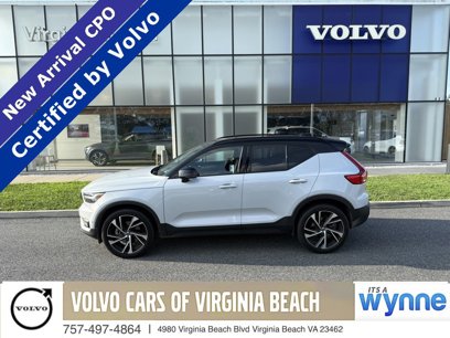 Used 2022 Volvo XC40 T5 R-Design w/ Advanced Package
