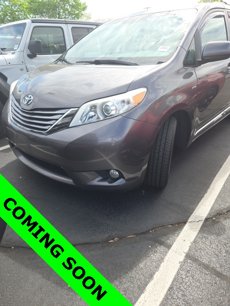 Used 2017 Toyota Sienna XLE Premium