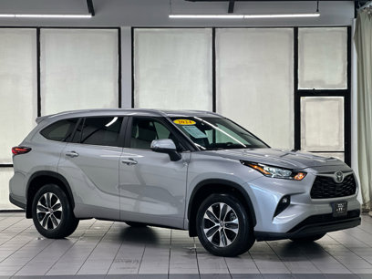 Used 2024 Toyota Highlander XLE