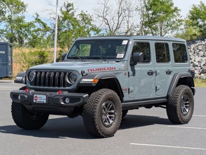 New 2025 Jeep Wrangler Unlimited Rubicon w/ XTREMEE 35" Tire Package