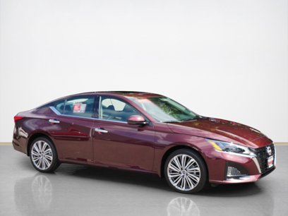 Used 2025 Nissan Altima 2.5 SL