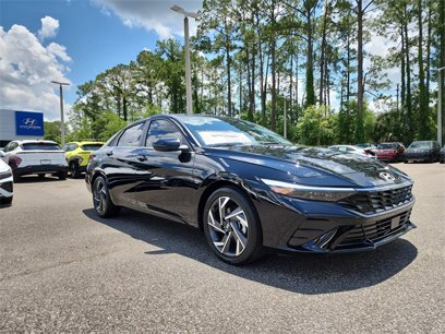 New 2025 Hyundai Elantra Limited