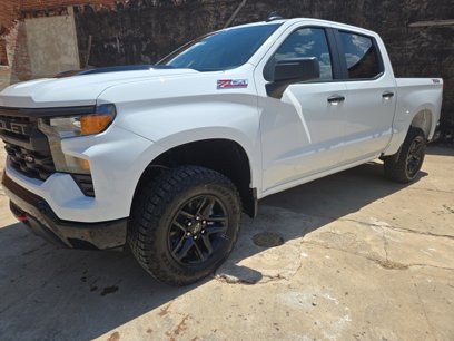 New 2026 Chevrolet Silverado 1500 Custom Trail Boss w/ LPO, Dark Essentials Package