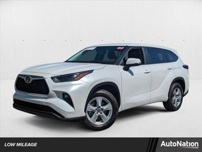 Certified 2025 Toyota Highlander LE
