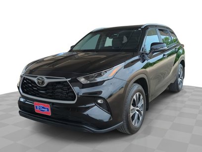 Used 2024 Toyota Highlander XLE