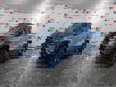 New 2025 Nissan Frontier PRO-4X w/ Pro Premium Package