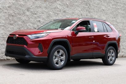 New 2025 Toyota RAV4 XLE