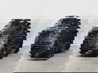 New 2025 Land Rover Range Rover Long Wheelbase SE