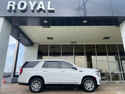 Used 2023 GMC Yukon SLT w/ SLT Luxury Package