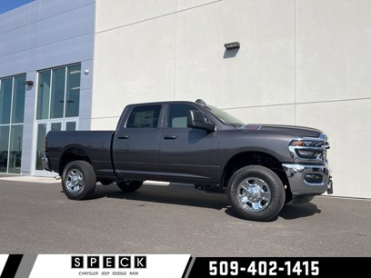 New 2025 RAM 2500 Tradesman w/ Chrome Appearance Group