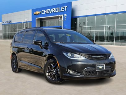 Used 2020 Chrysler Pacifica Touring-L Plus w/ S Appearance Package