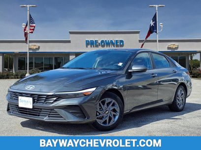 Used 2024 Hyundai Elantra SEL