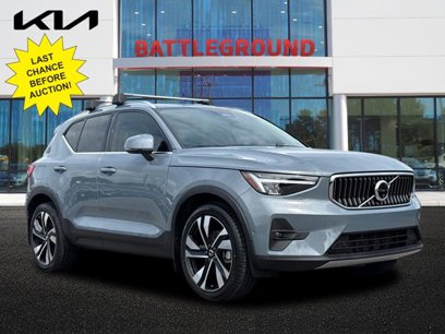 Used 2023 Volvo XC40 B5 Plus w/ Driver Assist Package