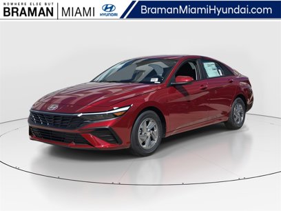 New 2025 Hyundai Elantra SE